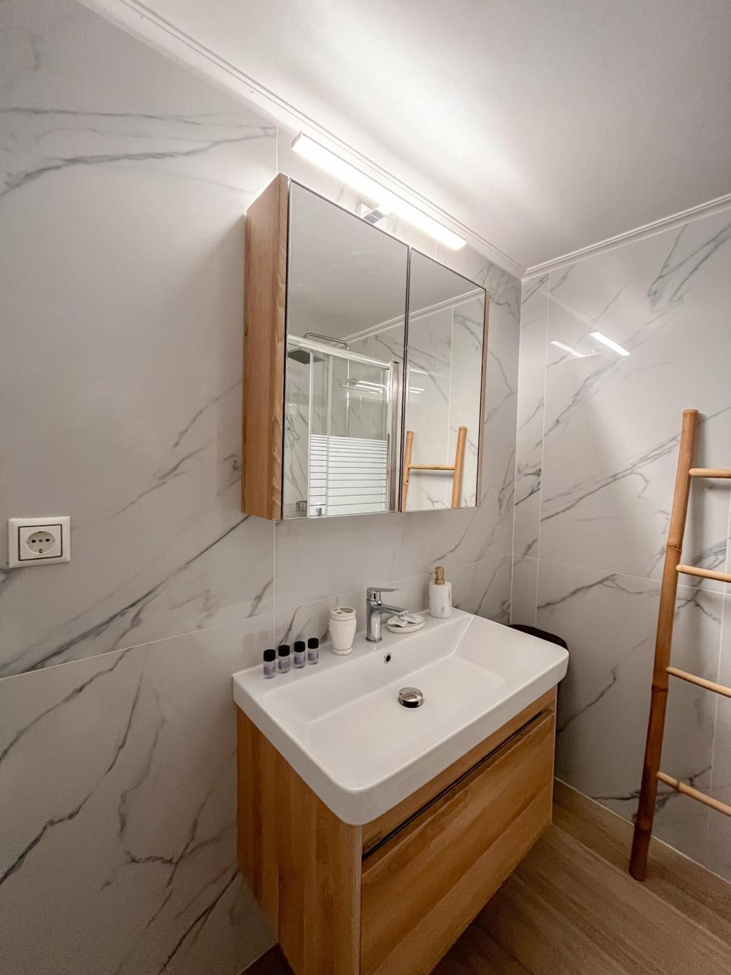 Serenity Apartment Kalamáta Eksteriør bilde
